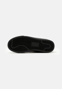 EA7 Emporio Armani Sneaker high - black