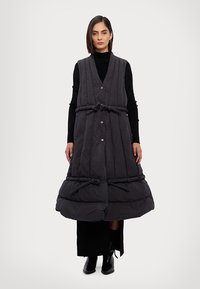Henrik Vibskov PUFF VEST - Strukirani kaput - black