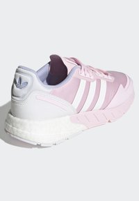 adidas Originals Treniņu apavi - pink
