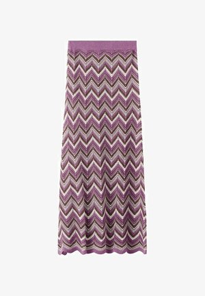 Lange gebreide rok met zigzagpatroon in paars, bruin, wit en roze tinten, met een effen paarse tailleband.