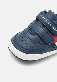 Tommy Hilfiger Geboortegeschenk - blue/off-white