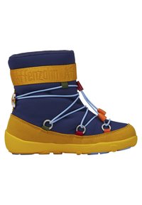 Blaue und gelbe Winterstiefel mit einem weichen Stoffobermaterial, einem verstellbaren Schnürsystem und einer Gummisohle mit bunten Akzenten und Beschlägen.