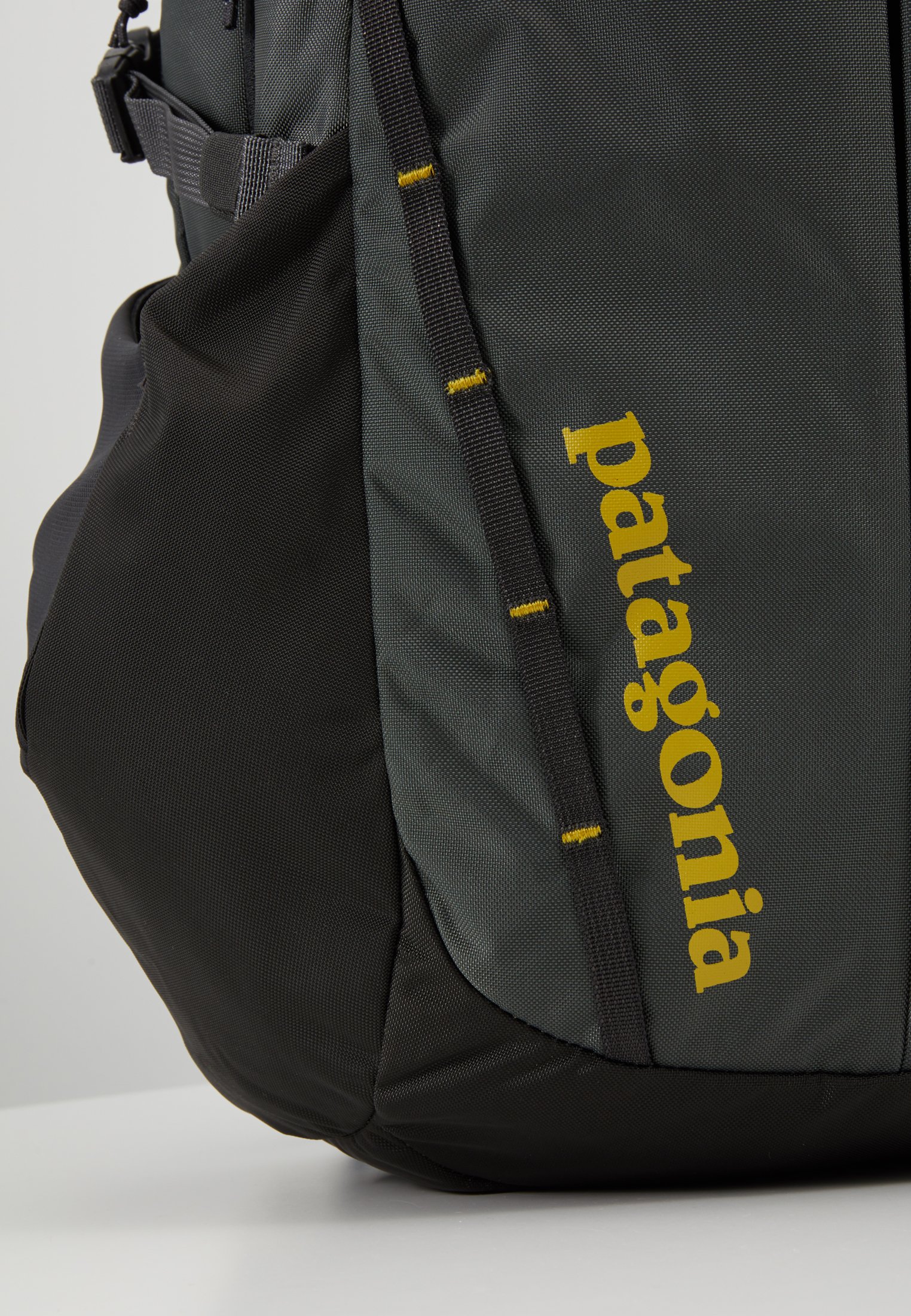 Patagonia REFUGIO PACK 28L Ryggsekk forge greygreen Patagonia REFUGIO PACK 28L Ryggsekk forge greygreen