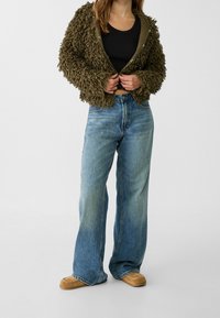Stradivarius Vest - khaki