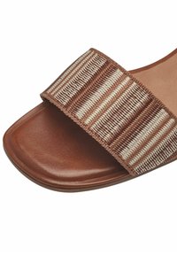 Tamaris Comfort - Sandale s remenom oko gležnja - nut comb