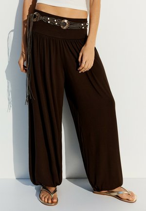 Bershka, CROC-EFFECT BELT - Ceinture - dark brown