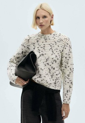 Vesta - off-white