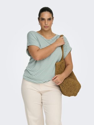 ONLY Carmakoma CARMOSTER - T-shirt print - jadeite