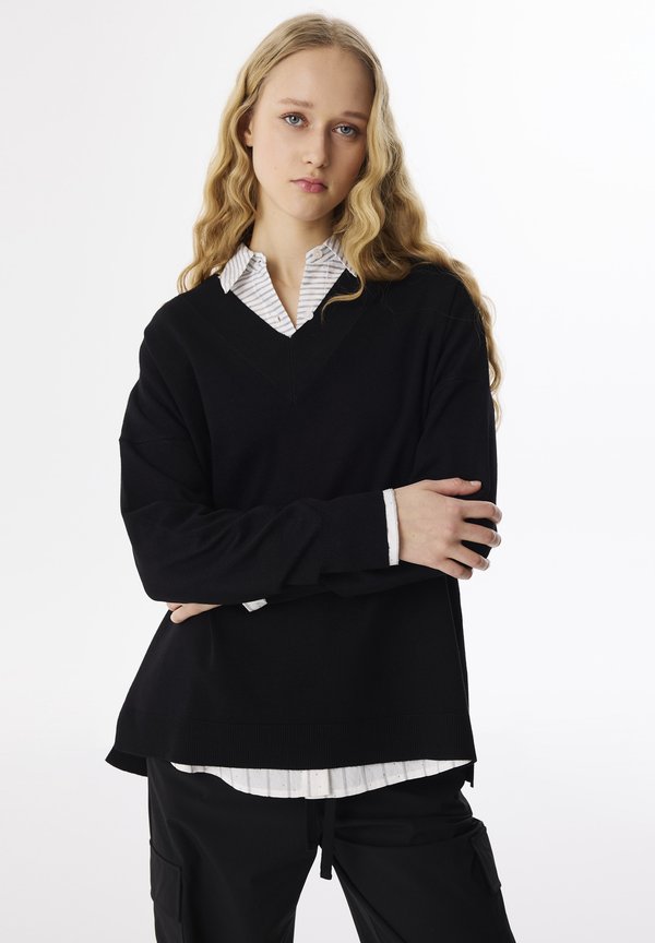 V-NECK BASIC - Strickpullover