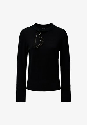 Suéter negro con cuello redondo, que presenta un lazo decorativo de cuentas en el escote. Fabricado con una tela suave, tiene mangas largas y un dobladillo ajustado.