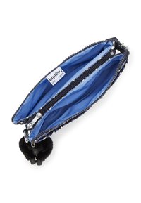 Pochette con zip dal design esterno scuro e interno azzurro brillante. Dispone di due scomparti e di un tirazip a pompon nero.
