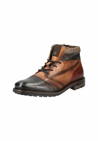 Bottines en cuir marron avec un bout noir lisse, des panneaux bruns texturés, une semelle robuste et un système de laçage avec œillets en métal.