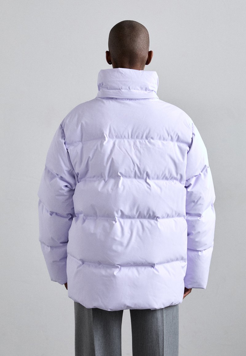 Holzweiler BESSEGGEN JACKET - Down jacket - lilac - Zalando.co.uk