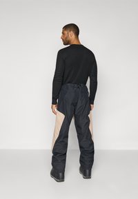 Burton MENS RESERVE RELAXED PANTS - Lyžiarske nohavice - sumtap/trublk