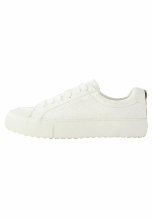 CHUNKY TRAINERS - Sneakers laag - white broderie