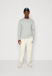 Lacoste - Tracksuit bottoms - lapland Thumbnail Image 1