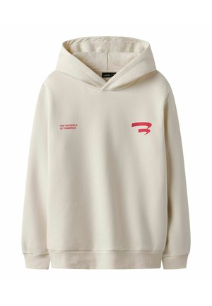 Kermansävyinen huppari, jossa rintakehän kohdalla teksti "FOR THE PEOPLE OF TOMORROW" ja tyylitelty punainen "B"-logo.