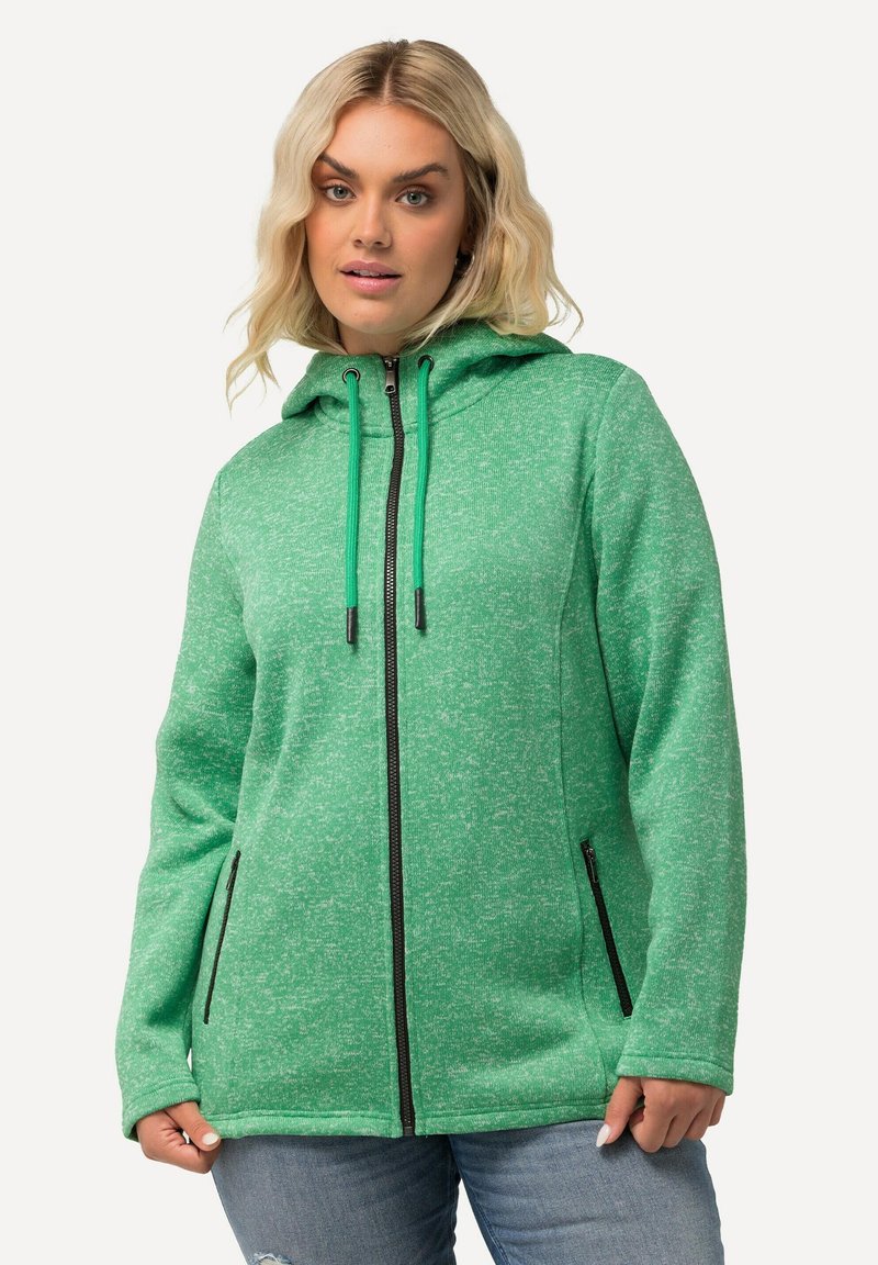 Grön hoodie med strukturerad yta, justerbar snörning i huvan, zippered framficka och sidofickor med svarta detaljer.