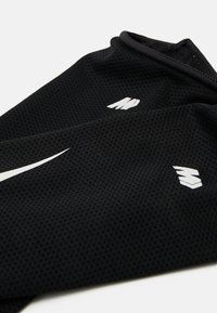 Nike Performance MERCURIAL LITE UNISEX - Benskinner - white/black/mtallic gold coin