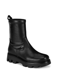 Botín de cuero negro con puntera redonda, suela de goma gruesa y una lengüeta para tirar en la parte trasera. Textura lisa y diseño minimalista.
