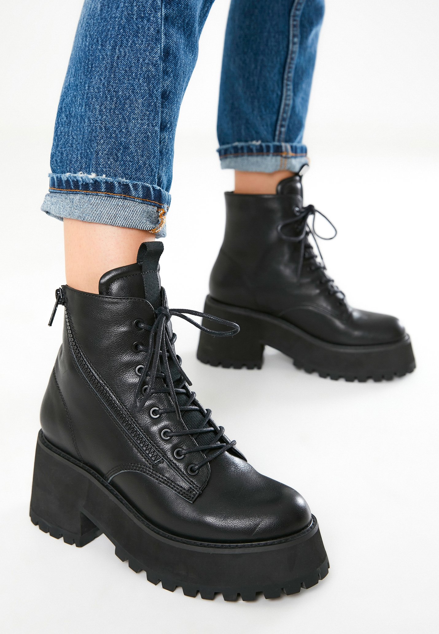 Inuovo Enkellaarsjes met plateauzool - black blk/Zwart - Zalando.nl