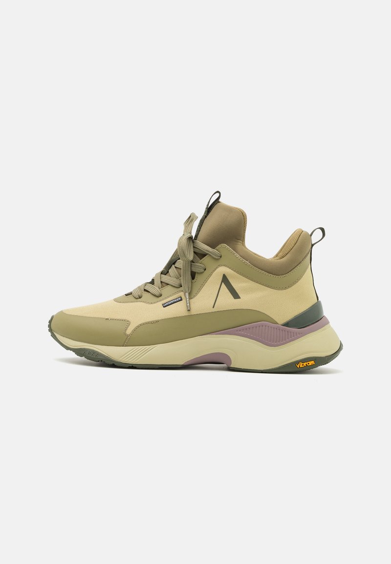 Sneakers alte