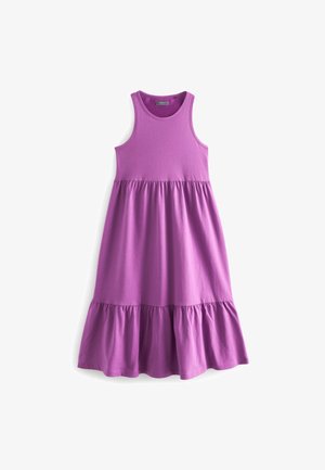 Robe midi violette sans manches avec taille froncée et ourlet à volants, en tissu doux, adaptée pour un usage décontracté.