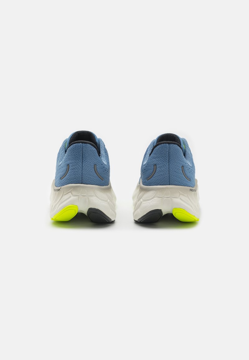New Balance FRESH FOAM X MORE V5 - Laufschuh Neutral - mercury 