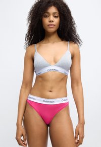 Calvin Klein Underwear THONG ICON COTTON MODAL - Thong - vibrant pink