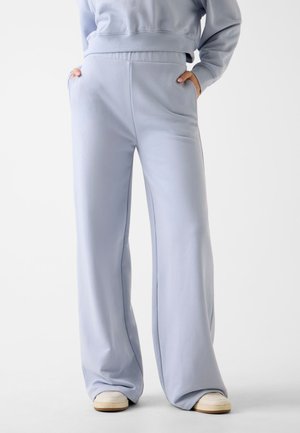 WEIT GESCHNITTENE - Jogginghose - hellblau