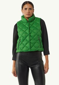 comma Bodywarmer - grün