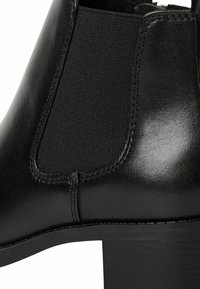 Marco Tozzi Bottines - black