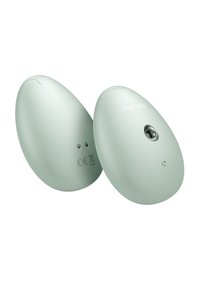 Mintgroene draadloze oordopjes met een soepele, afgeronde vorm. Kenmerken zijn onder andere een aanraakbedieningsgebied en kleine microfooningangen.