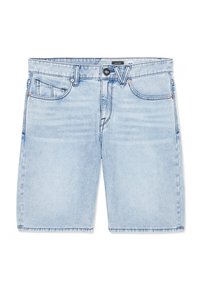 Shorts en jean bleu clair avec bouton et fermeture éclair à l'avant, passants pour ceinture, poches avant et poche monnaie, présentés sur fond blanc.