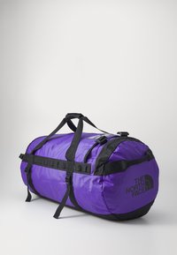 The North Face BASE CAMP DUFFEL - L - Valigia - peak purple/tnf black
