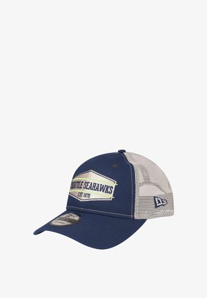 Marineblauer Hut mit blauem Schirm, weißem Netzrücken, mit "Seattle Seahawks" in Grün und Weiß bestickt. Gründungsdatum 1976 ist enthalten.