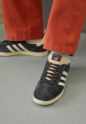 Sneaker low - dark grey