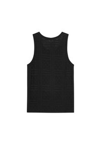 Μαύρο αμάνικο τοπ με υφή υφάσματος σε σχέδιο πλέγματος και στρογγυλή λαιμόκοψη. Χωρίς ορατές ραφές ή μεταλλικά στοιχεία.