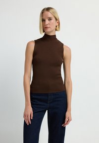 Non selezionato, brown