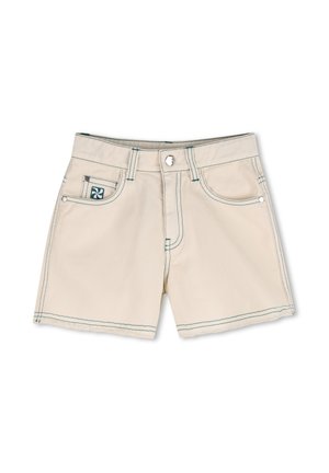 Beige denimshorts met knopen aan de voorkant, lusjes voor een riem, twee zakken aan de voorkant en zichtbare groene stikseldetails.