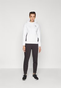 Puma CLASSIC HOODED TRACKSUIT SET - Chándal - white