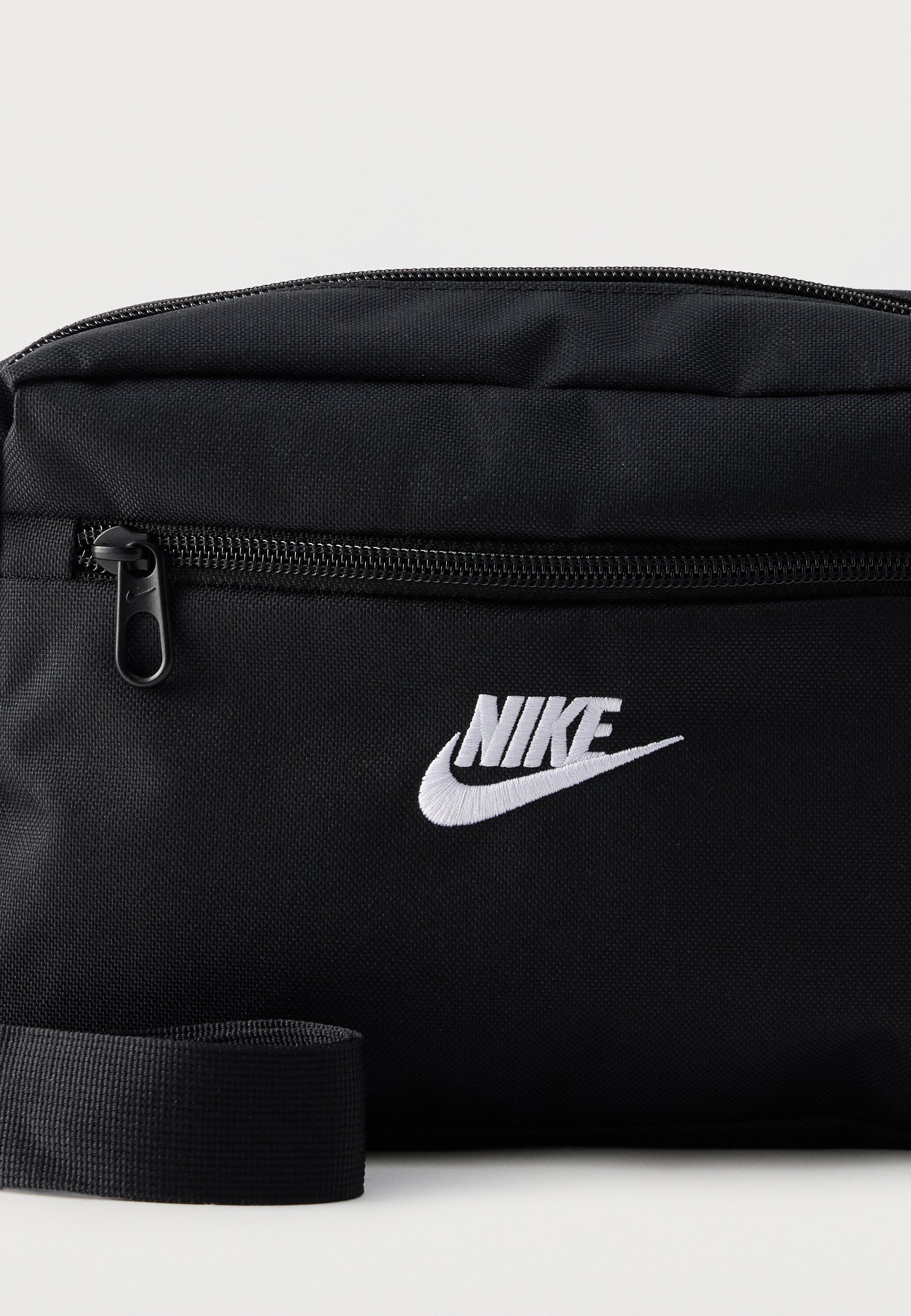 Nike Sportswear HERITAGE CROSSBODY UNISEX - Cross body bag - black