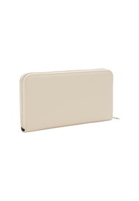 Portafoglio in pelle beige con una superficie liscia, forma rettangolare e chiusura con zip argentata. Presenta un design minimalista senza pattern visibili.