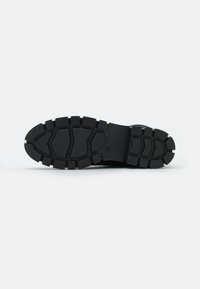 Felmini Botines con cordones - black