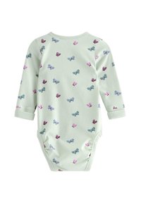 Mintgrön långärmad babysuit med lila och blå fjärilstryck och uppvikta ärmslut.
