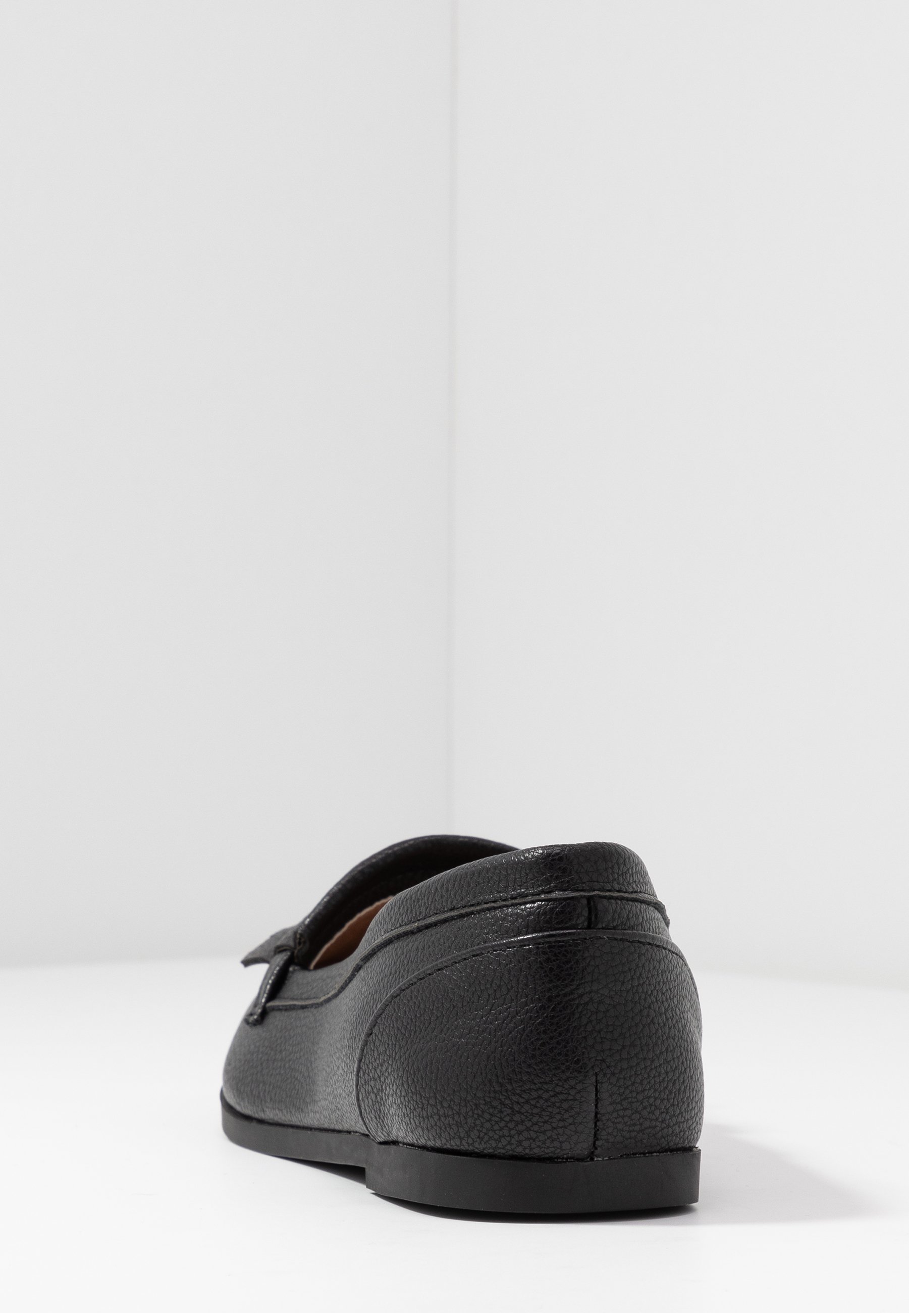 Dorothy Perkins LATINO FRINGE LOAFER - Slippers - black Dorothy Perkins LATINO FRINGE LOAFER - Slippers - black