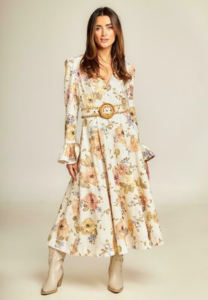 Vestido informal - beige