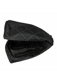 Zwarte tas met een ritssluiting, voorzien van een patroon in de binnenkant en meerdere compartimenten voor organisatie. Zacht stof met een gestructureerde afwerking.