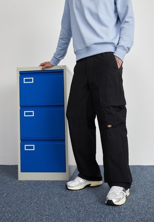 Pantalones cargo - black