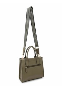 Sac à main en simili cuir vert olive avec une finition texturée, deux poignées et une bandoulière amovible à motif chevron. Poche zippée à l'arrière.
